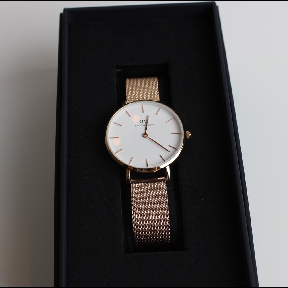 BRAND NEW Daniel Wellington Gold Watch W/ Cuff